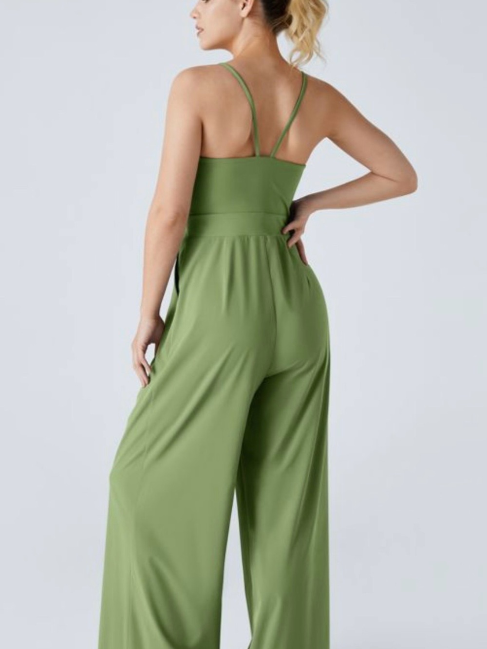 Halara Breezeful Jumpsuit Backless Pockets Wide Leg Sz Medium Resort Quick Dry - Picture 2 of 9